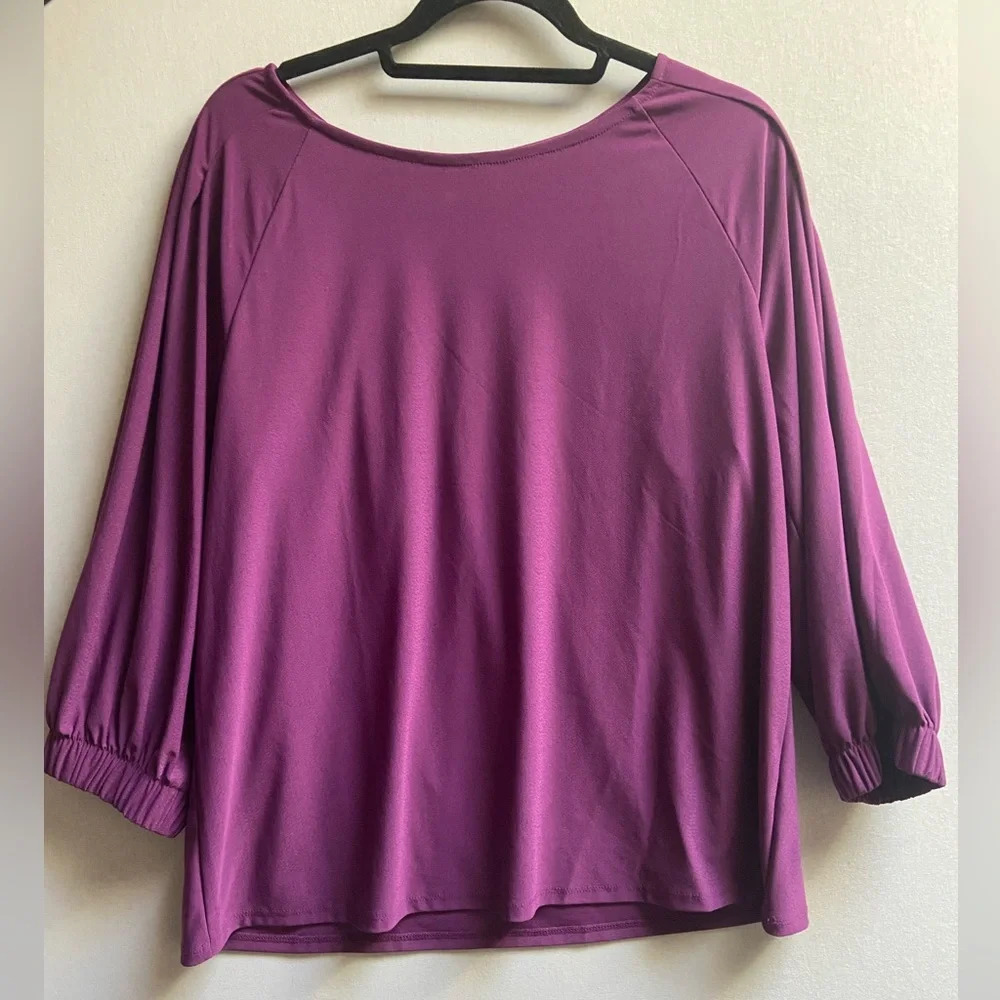 NWT Halogen Nordstrom  3/4 sleeve scoop neck purple blouse Sz 1 (20.5” Ptp- M/L)
